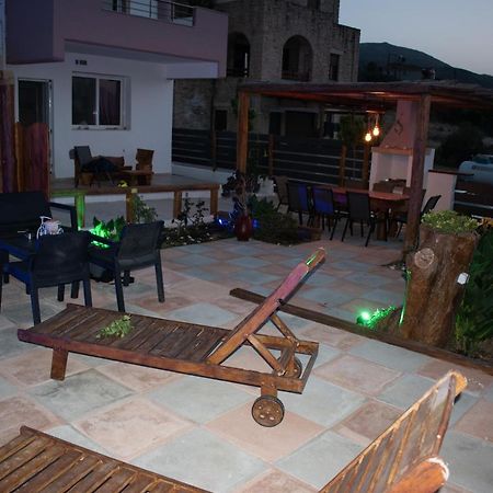 Haritos Holidays Home Pombia Экстерьер фото