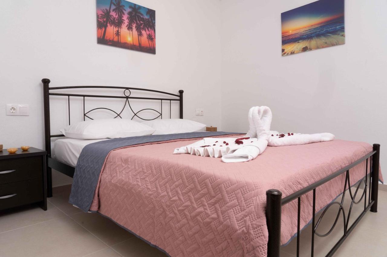 Haritos Holidays Home Pombia Экстерьер фото