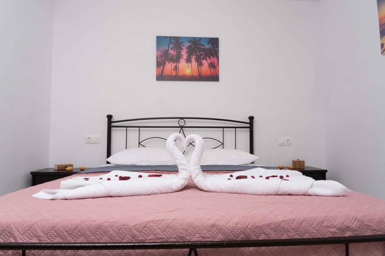 Haritos Holidays Home Pombia Экстерьер фото