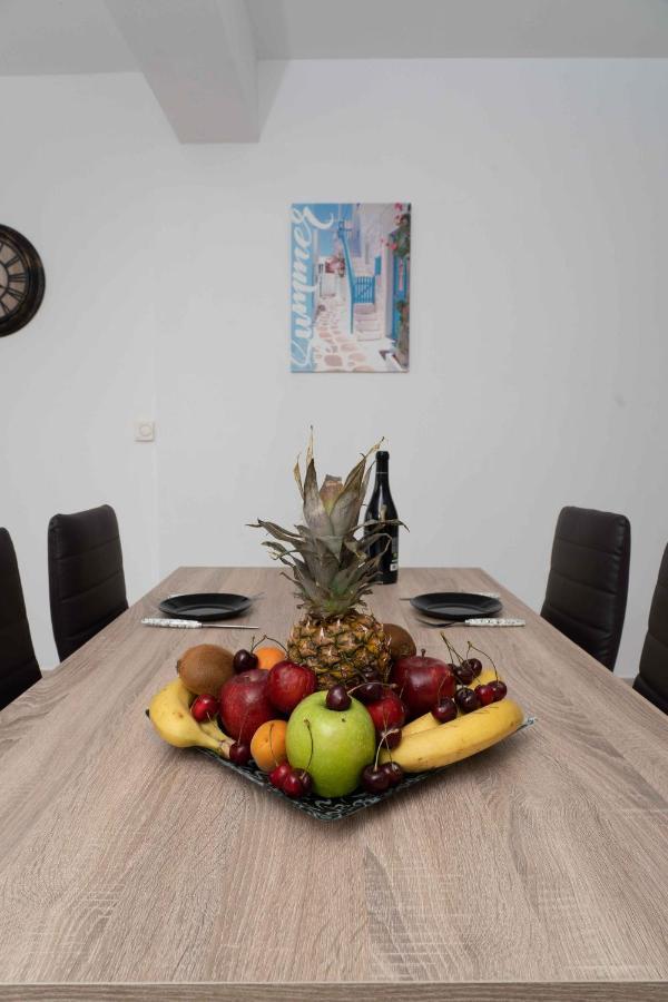 Haritos Holidays Home Pombia Экстерьер фото