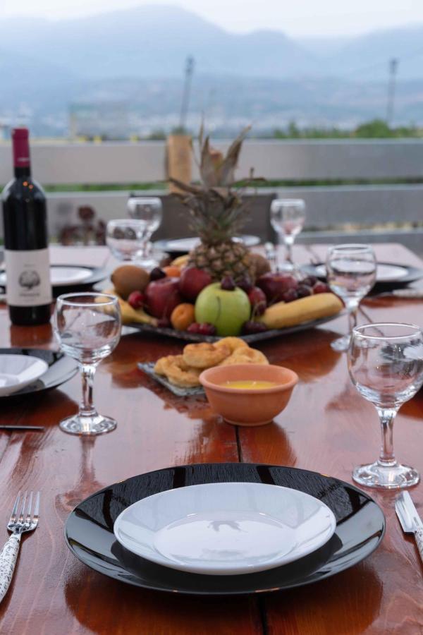 Haritos Holidays Home Pombia Экстерьер фото